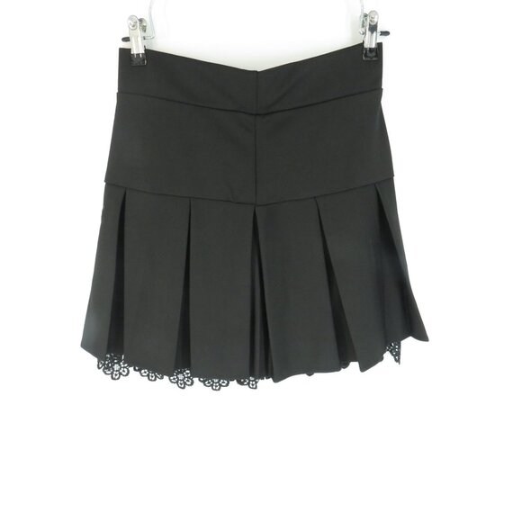 Tonchengsd Women's Black Pleated Skort With Lace Trim Medium NWT - Picture 3 of 4